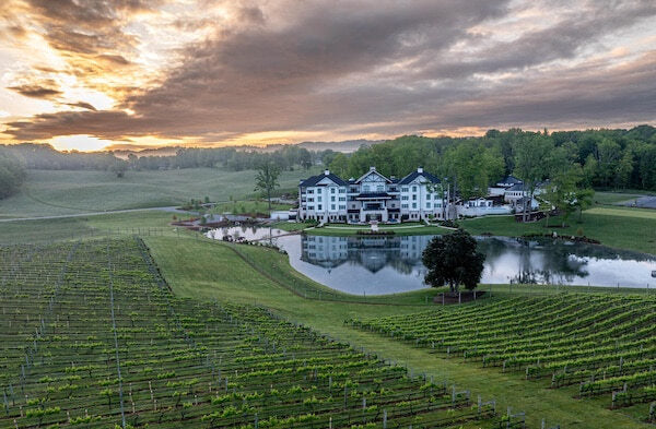 Nicewonder Farm & Vineyards · Bristol, Virginia
